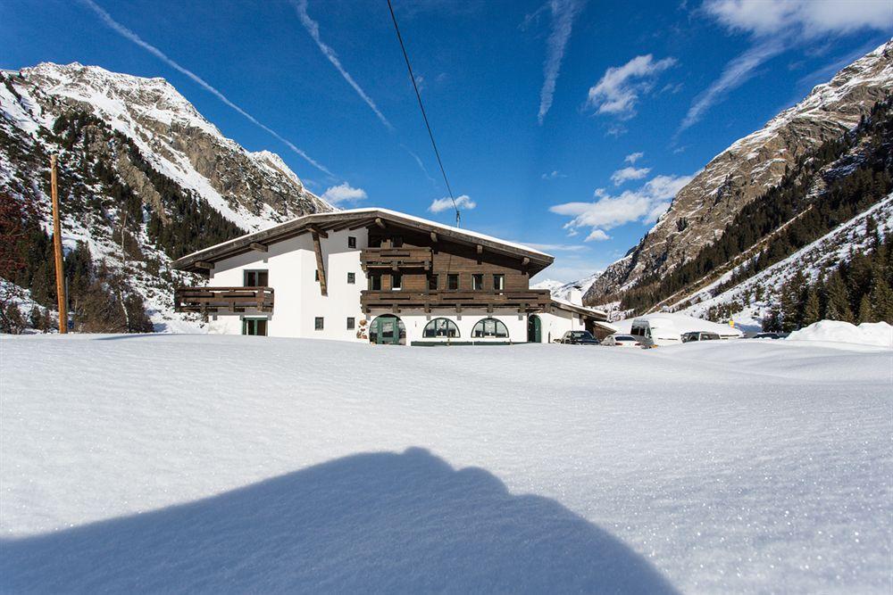 Natur Residenz Anger Alm - Adults Only Sankt Leonhard im Pitztal Exterior photo