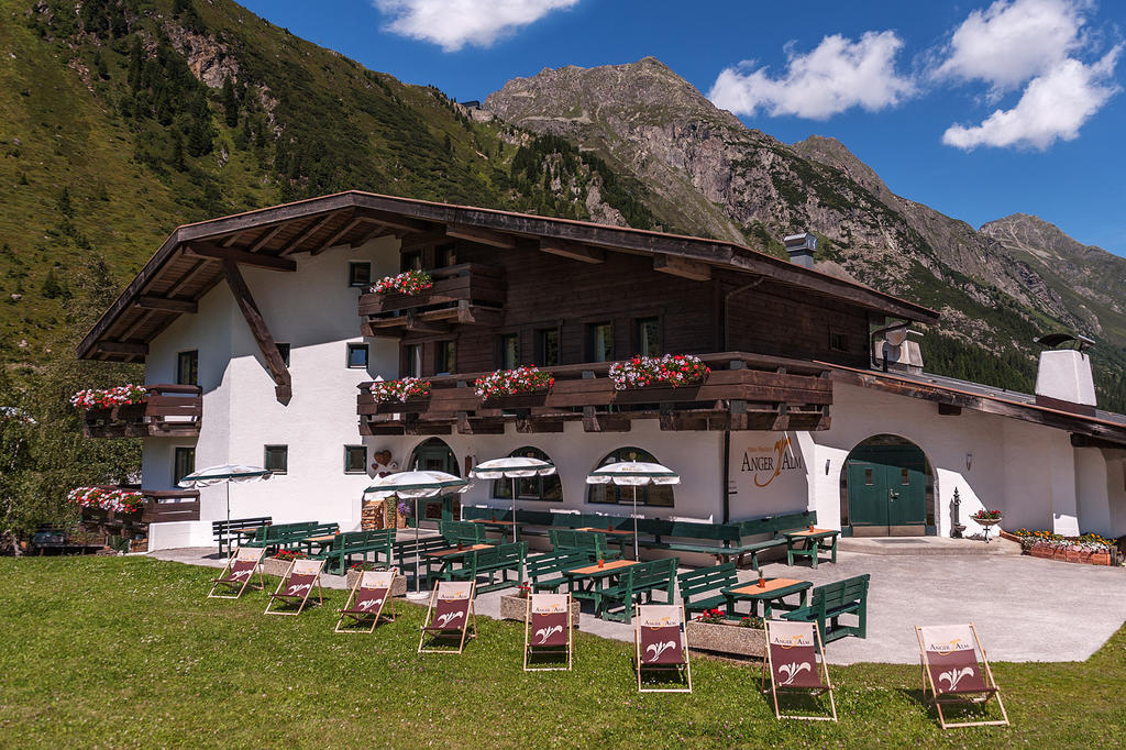 Natur Residenz Anger Alm - Adults Only Sankt Leonhard im Pitztal Exterior photo