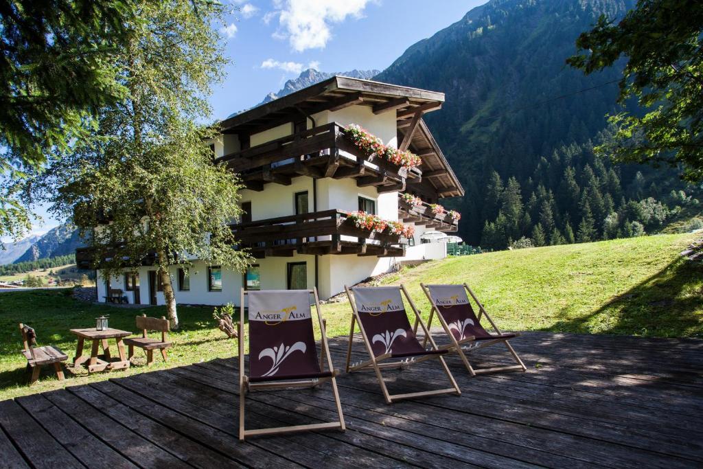 Natur Residenz Anger Alm - Adults Only Sankt Leonhard im Pitztal Exterior photo